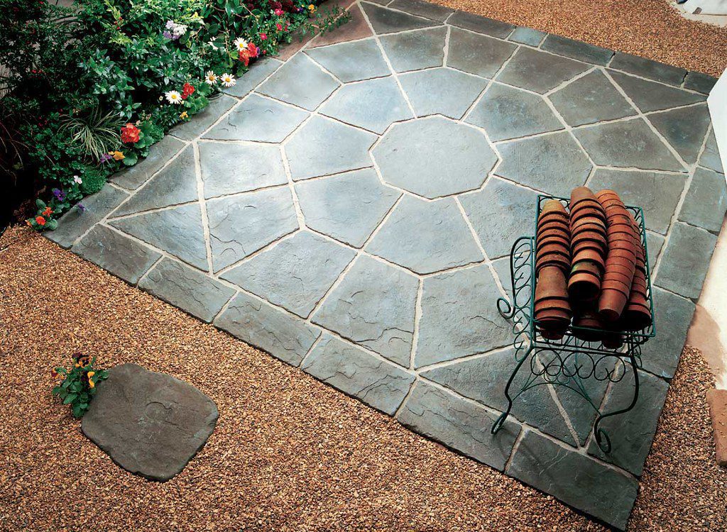Stratford Octagon Patio Paving Kit 5.06m2