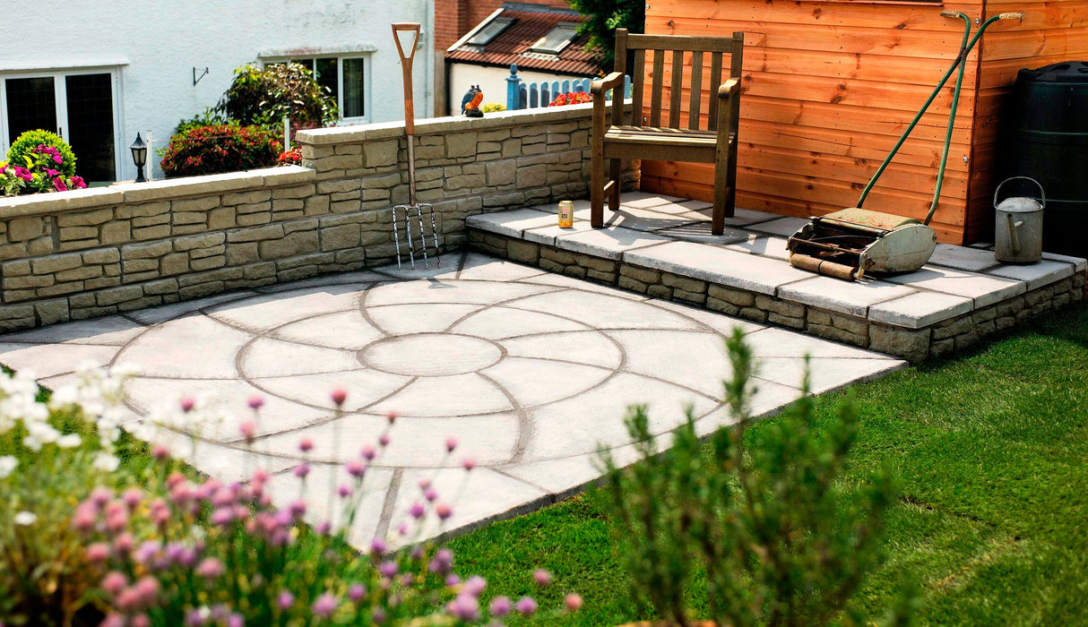 Bowland Stone Cloister Catherine Wheel Patio Circle Kit - Weathered Slate - 2.09m