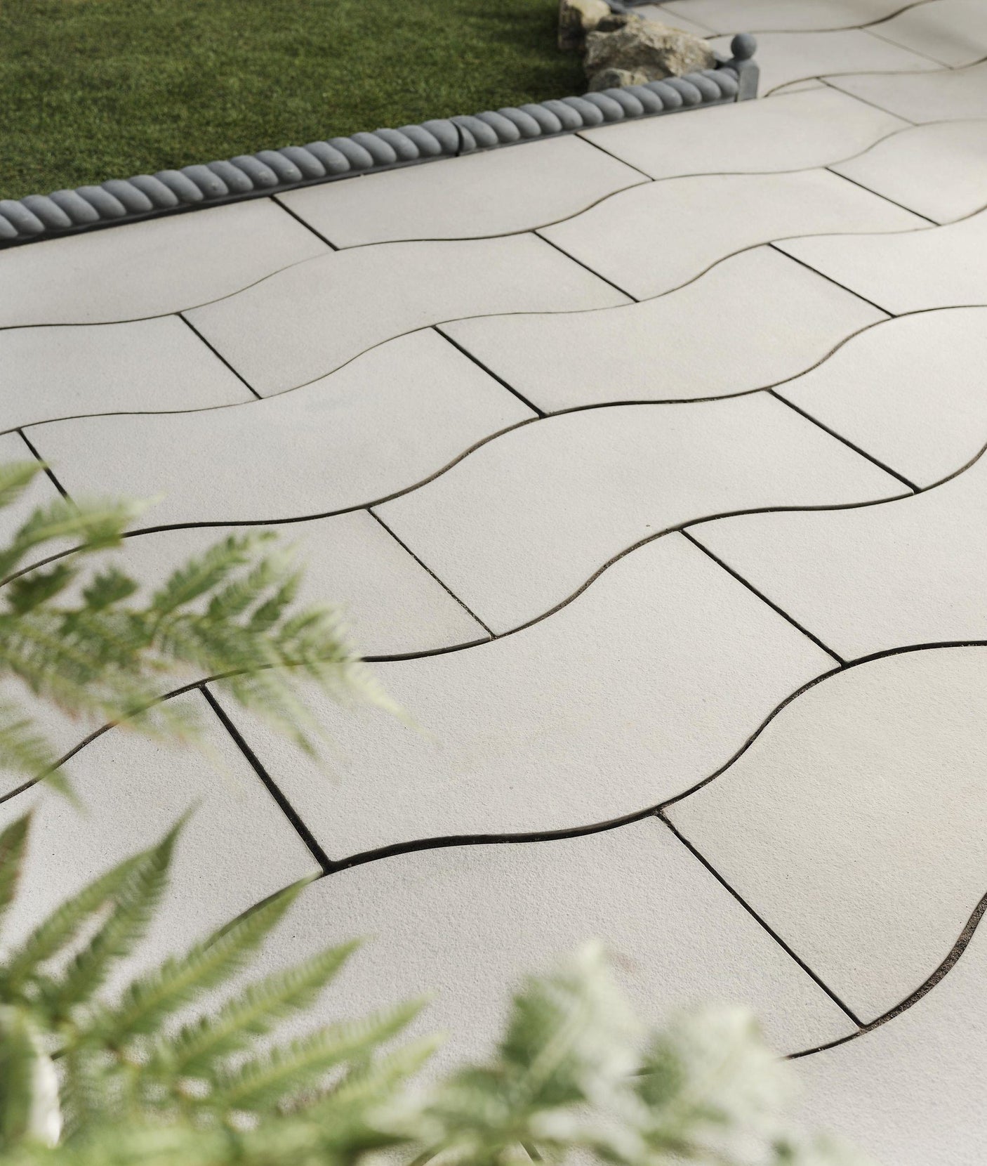 Prestbury Wave Patio Paving Kit 5.76m2